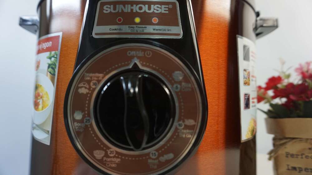 Nồi áp suất điện Sunhouse 6.0 lít SHD-1562